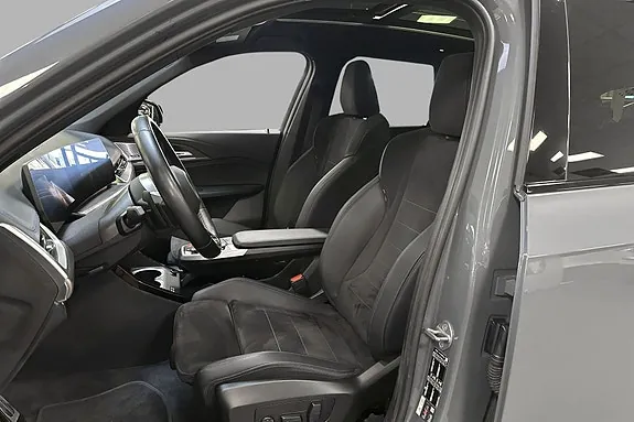 BMW Ix1 2023 photo 2