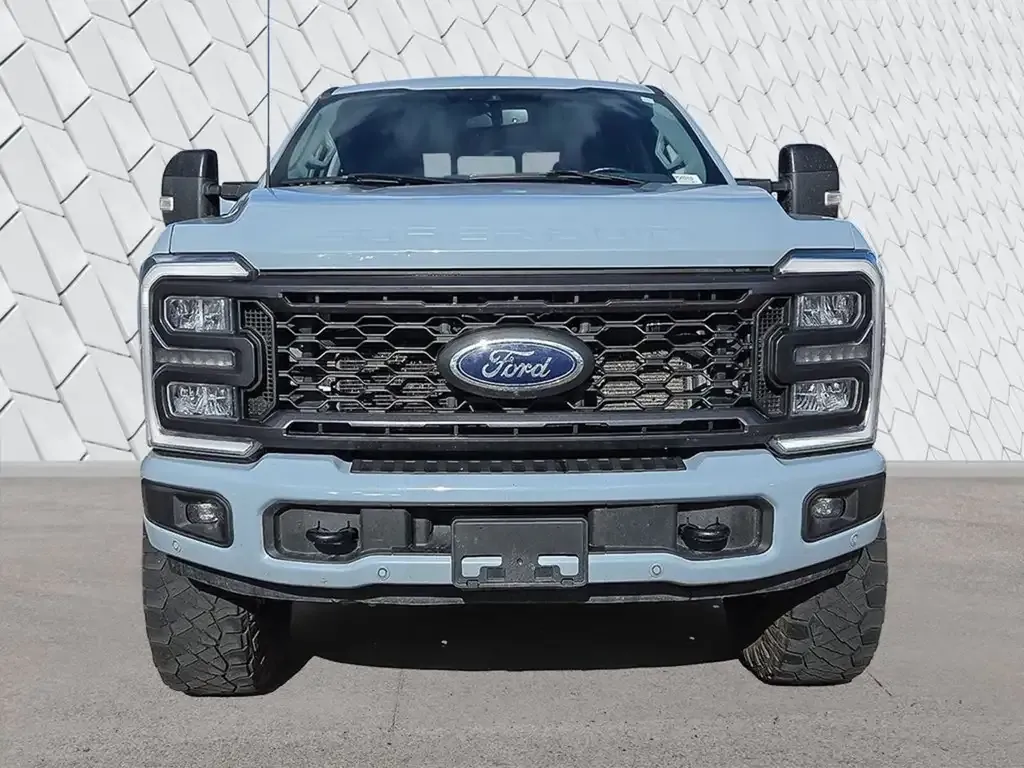 Ford F 350 2024 photo 2