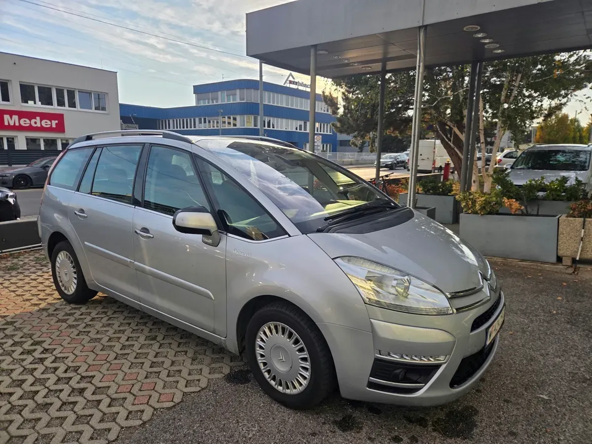 Citroen Grand C4 Picasso 2013 photo 2