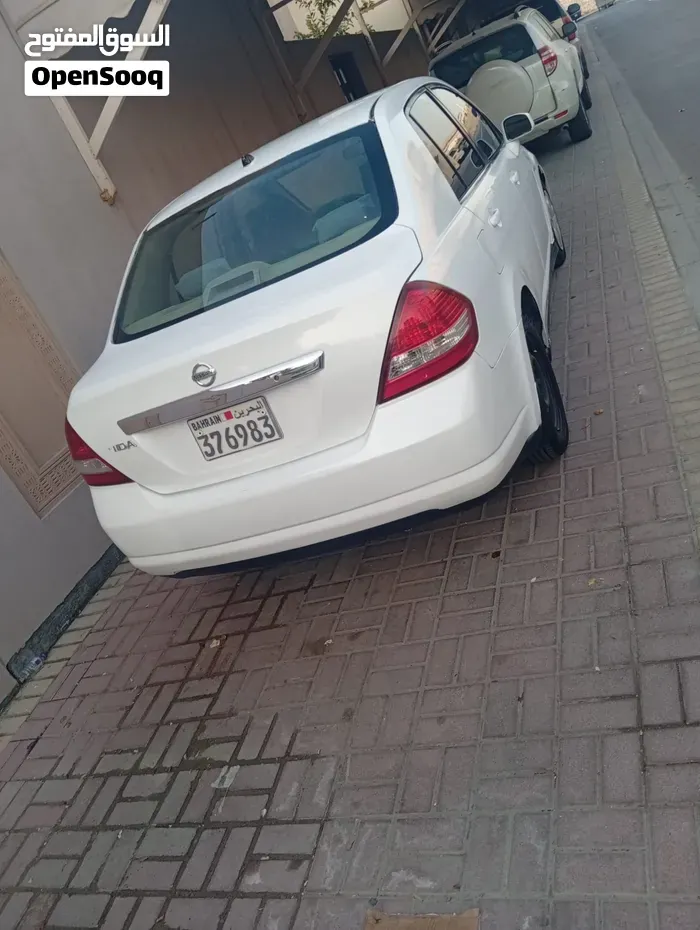 Nissan Tiida 2006 photo 2