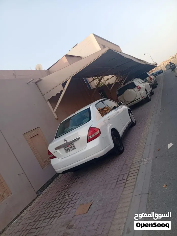 Nissan Tiida
