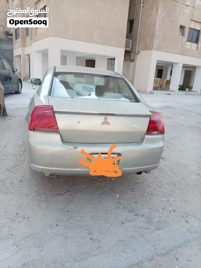 Mitsubishi Galant