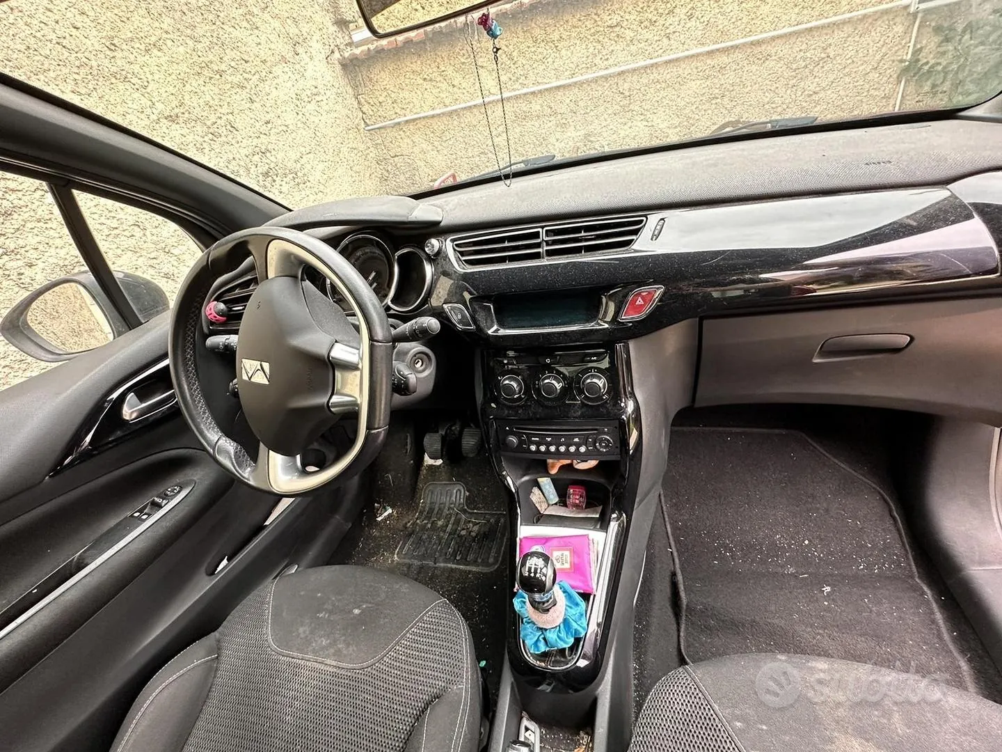 DS Automobiles Ds 3 2015 photo 2