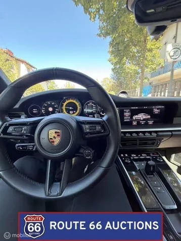 Porsche 911 2019 photo 2