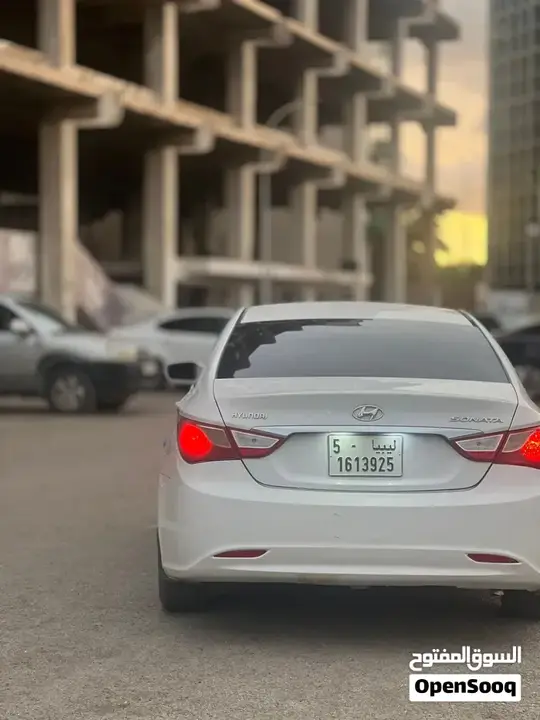 Hyundai Sonata 2012 photo 4