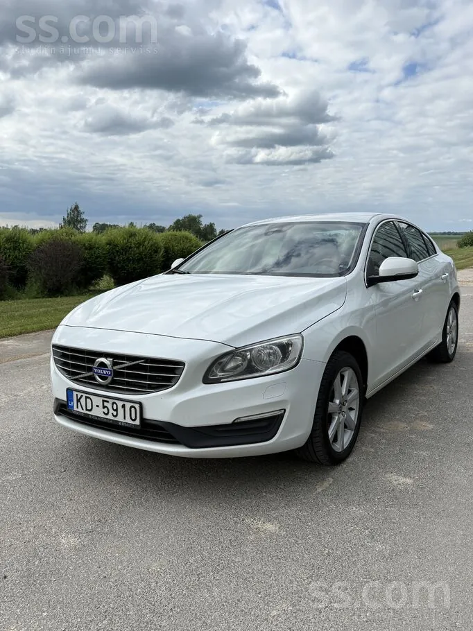 Volvo S60 2015 photo 3