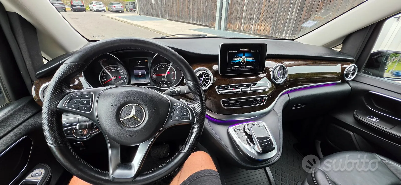 Mercedes-Benz V-Class 2017 photo 4
