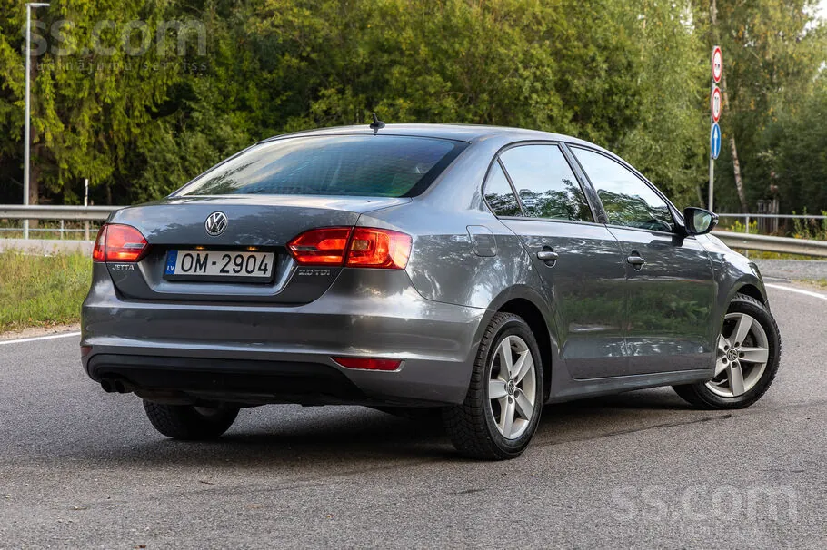 Volkswagen Jetta 2011 photo 4