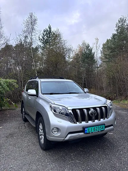 Toyota Land Cruiser 2016 photo 3