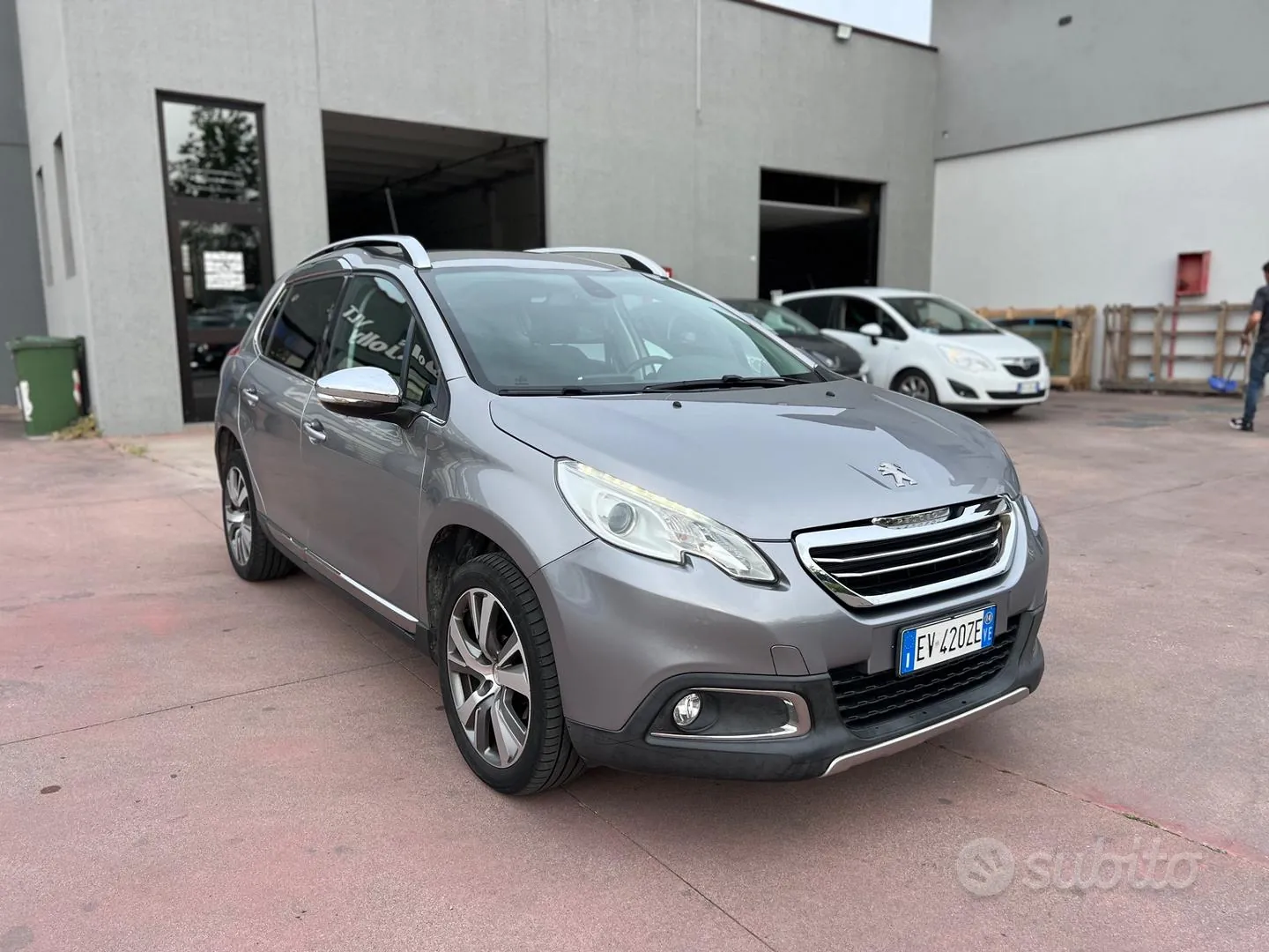 Peugeot 2008 2015 photo 3