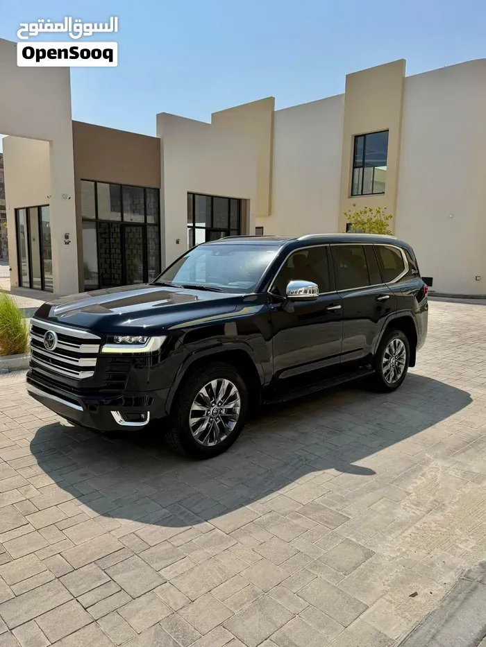 Toyota Land Cruiser 2022 photo 2