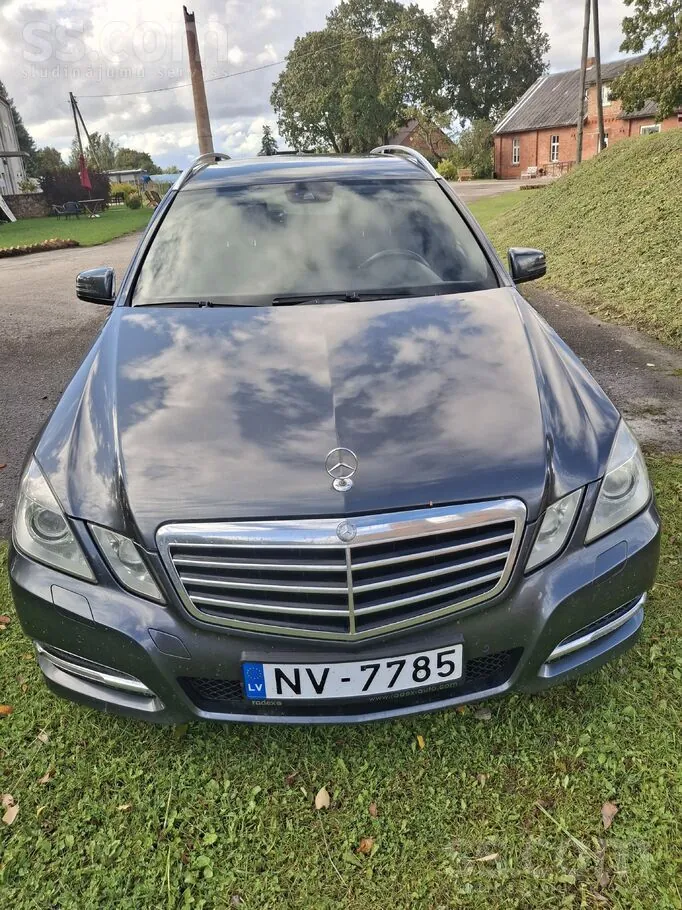 Mercedes-Benz E220 2011 photo 5