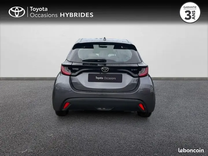 Toyota Yaris 2024 photo 4