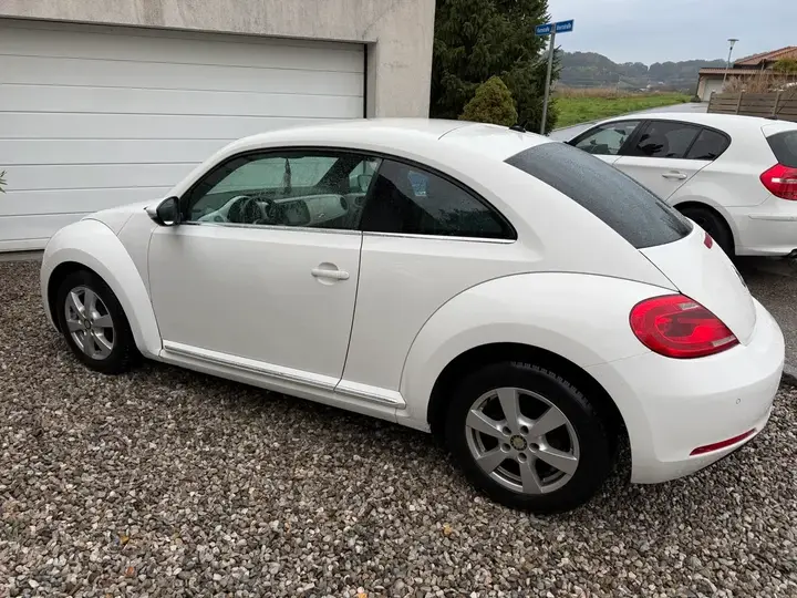 Volkswagen Beetle 2012 photo 3