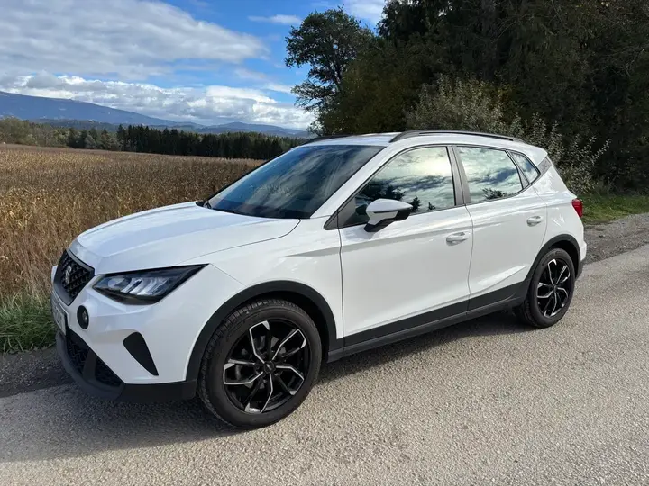 Seat Arona 2022 photo 2