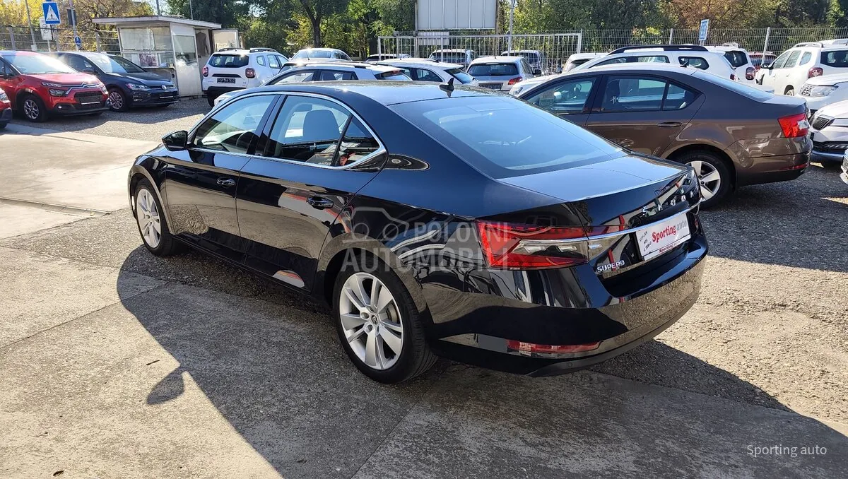 Skoda Superb 2021 photo 4