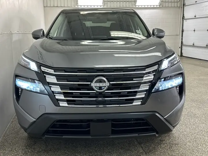 Nissan Rogue 2024 photo 2