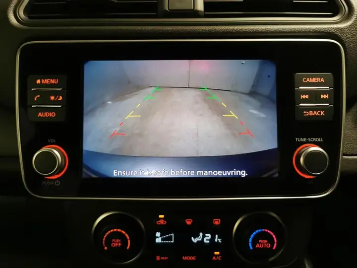 Nissan Leaf 2023 photo 5