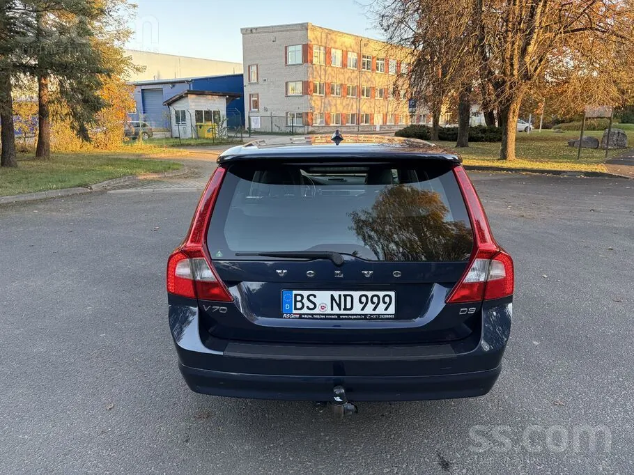 Volvo V70 2010 photo 5