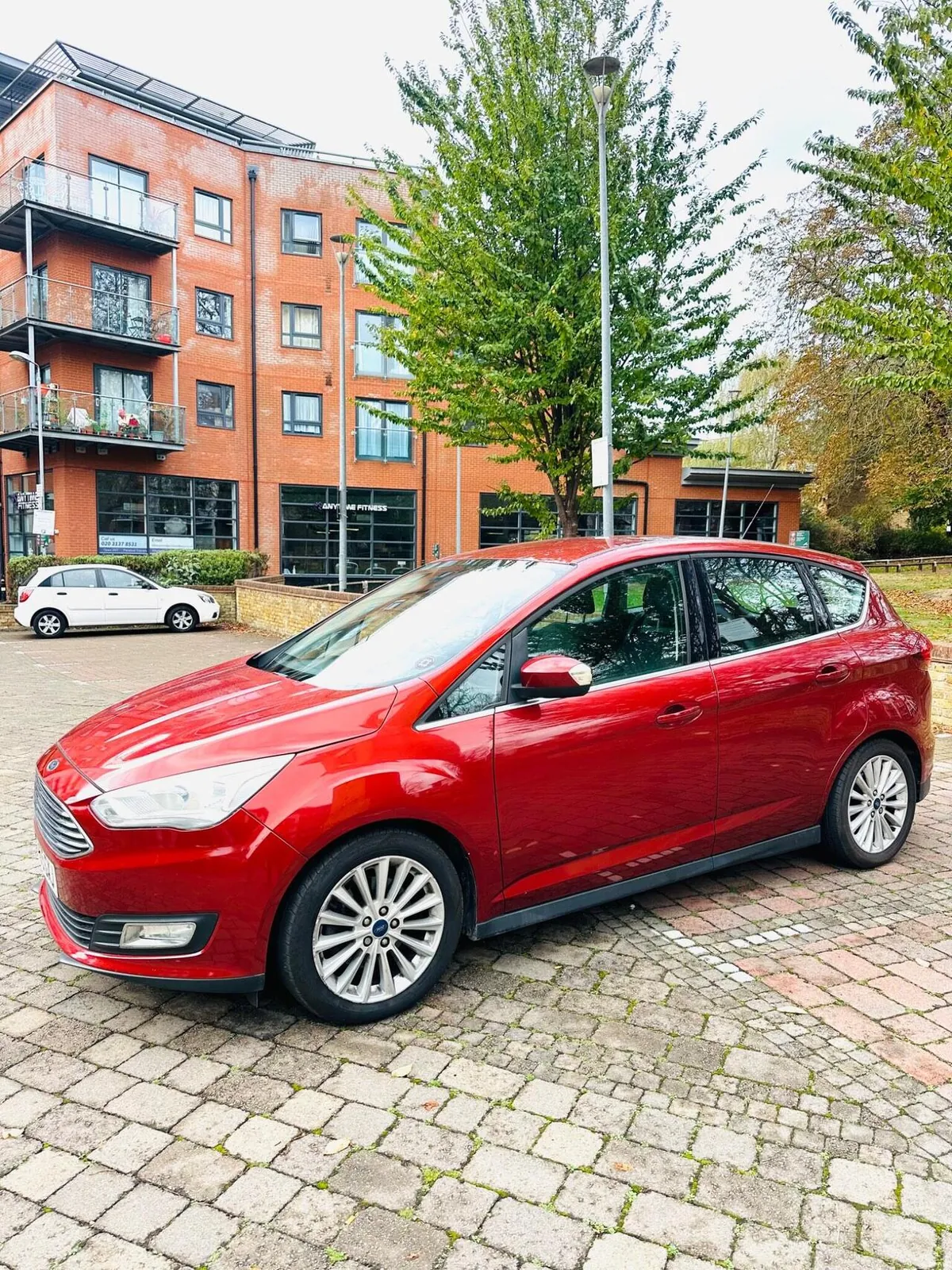 Ford C-Max 2015 photo 2