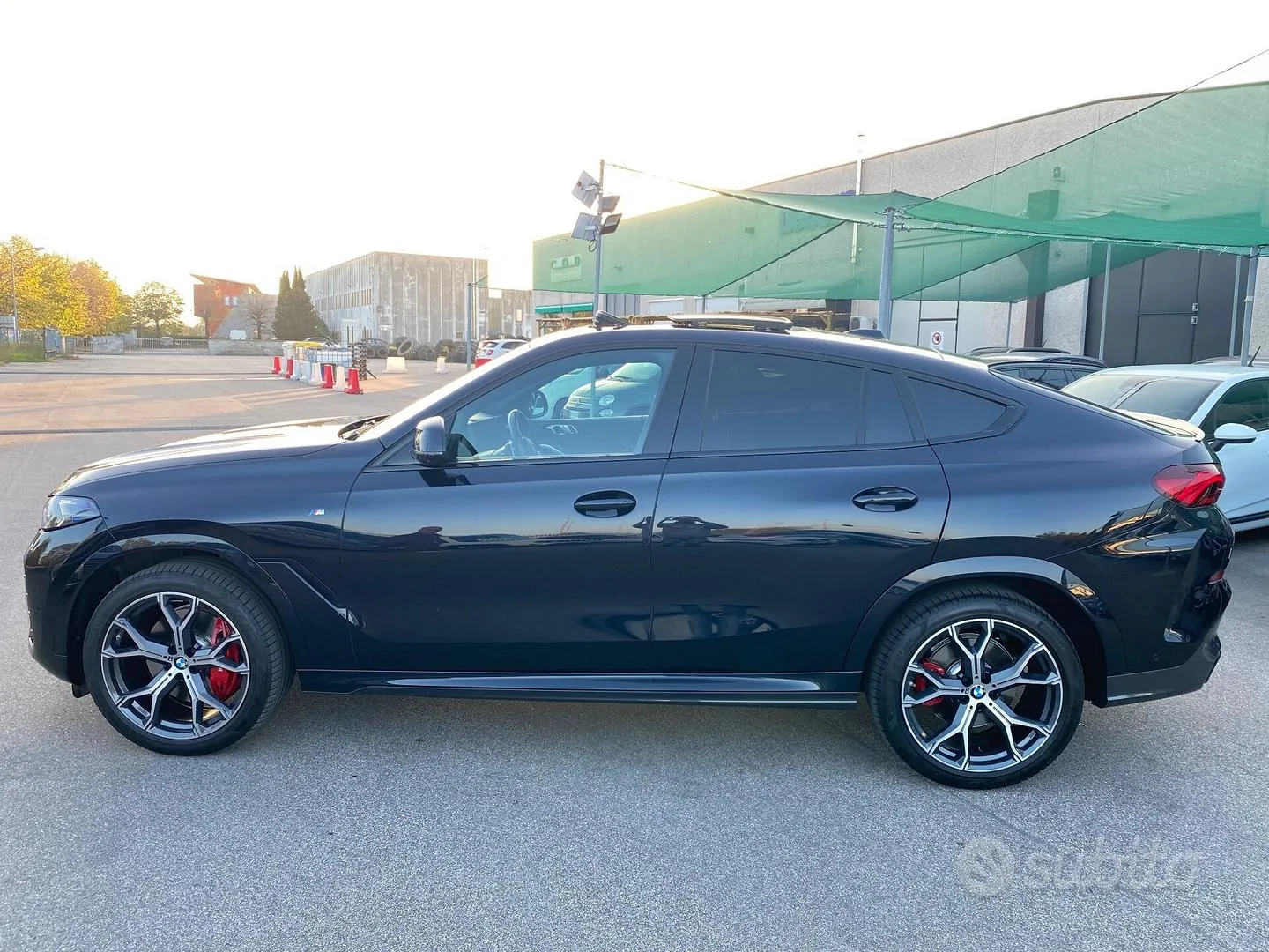 BMW X6 2023 photo 2