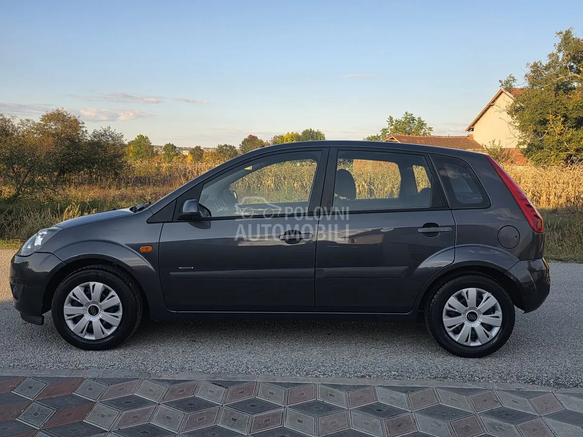 Ford Fiesta 2006 photo 3