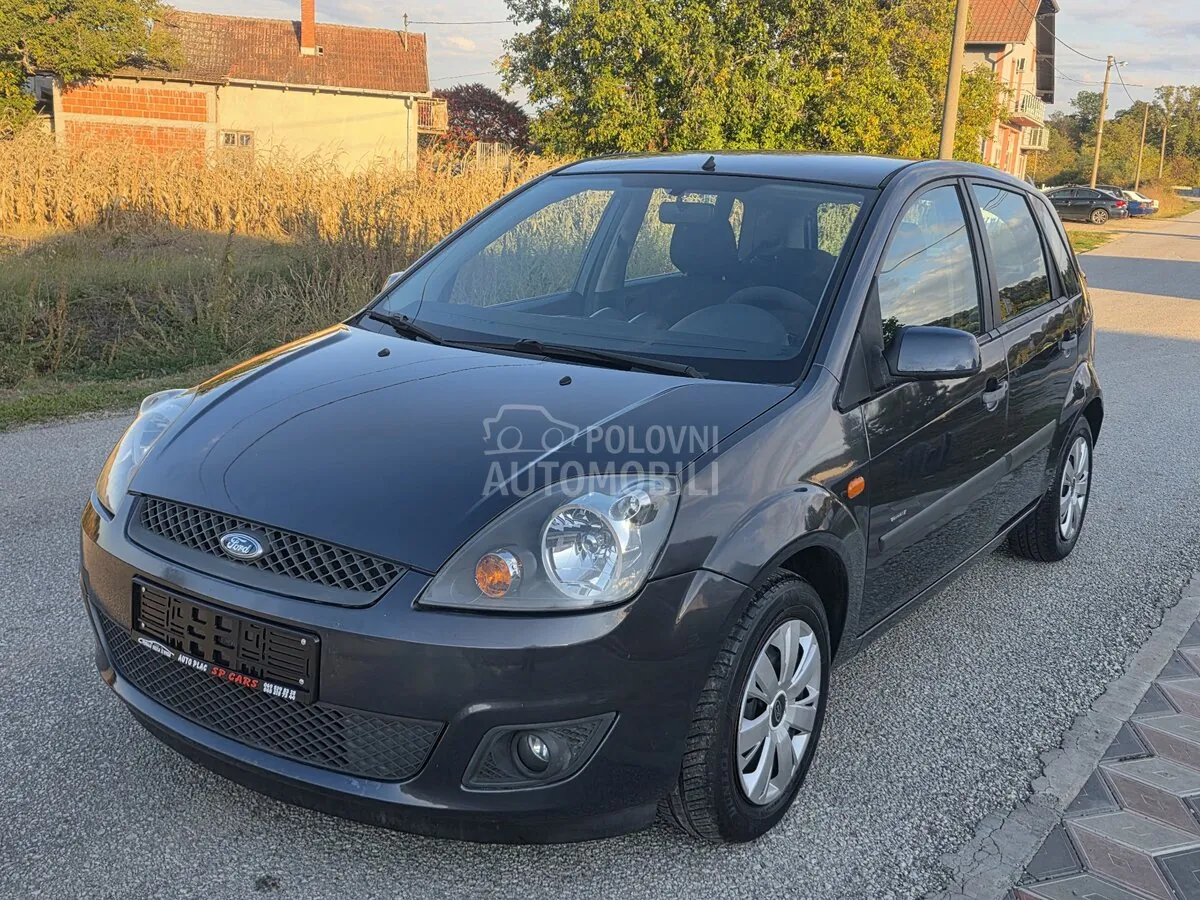 Ford Fiesta 2006 photo 2