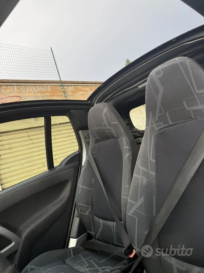 Smart Cabrio 2010 photo 4