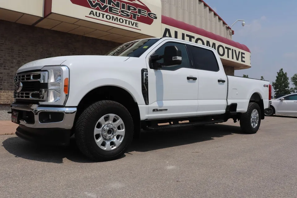 Ford F350 2023 photo 4