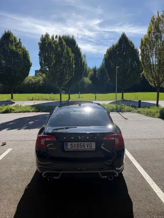 Volvo S60 2012 photo 3
