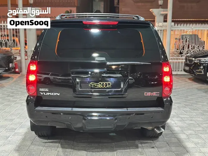 GMC Yukon 2012 photo 4