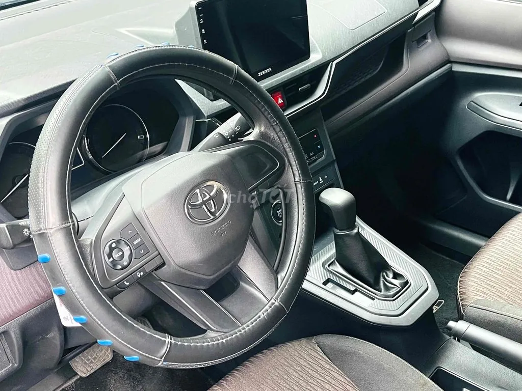 Toyota Avanza Premio 2022 photo 5