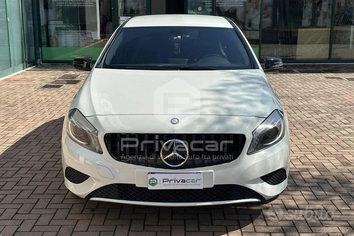 Mercedes-Benz A 180 2013 photo 2