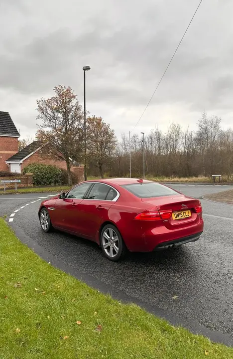 Jaguar Xe 2015 photo 5