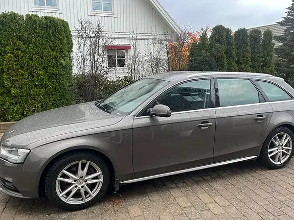 Audi A4 2014 photo 2