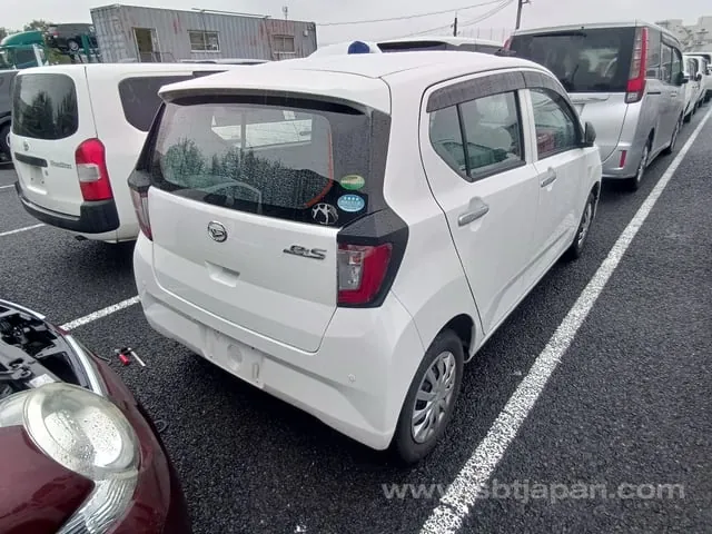 Daihatsu Mira 2019 photo 4