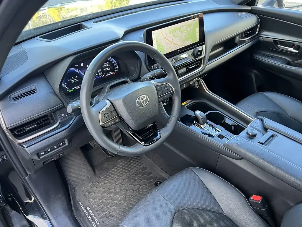 Toyota Grand Highlander 2025 photo 4