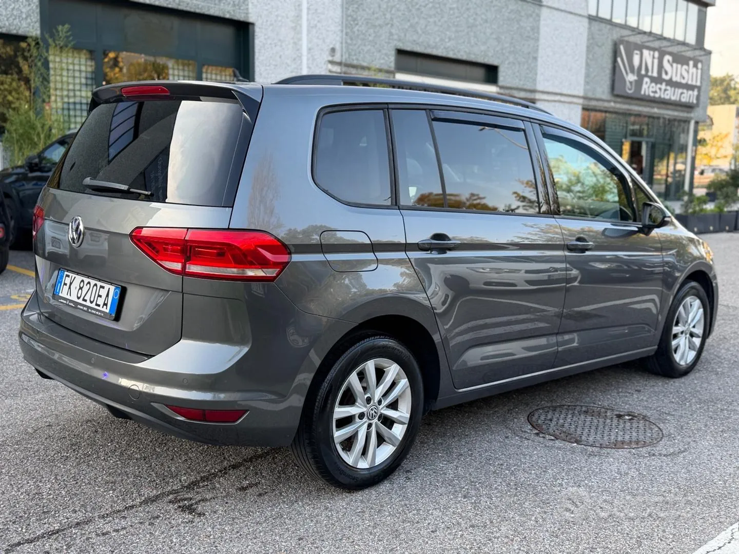 Volkswagen Touran 2017 photo 4