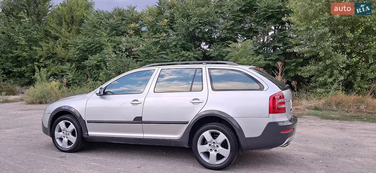Skoda Octavia 2009 photo 3