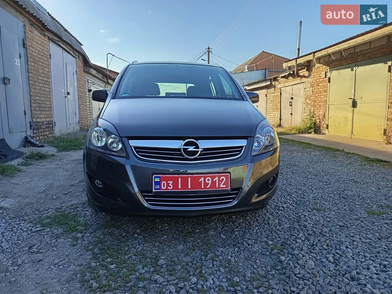 Opel Zafira 2011 photo 4