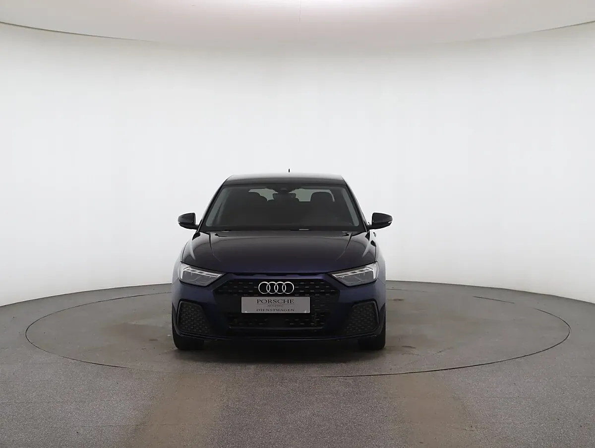 Audi A1 2026 photo 2
