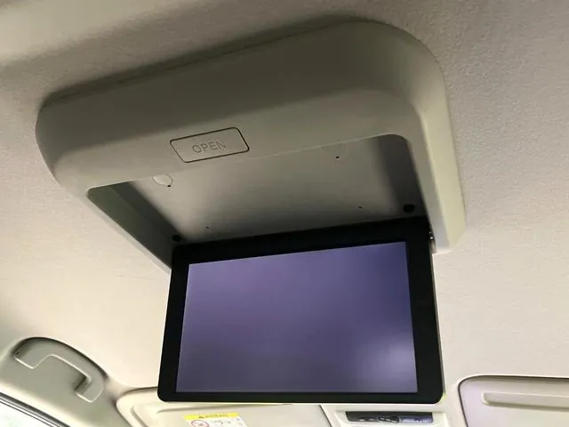 Nissan Serenade 2021 photo 2