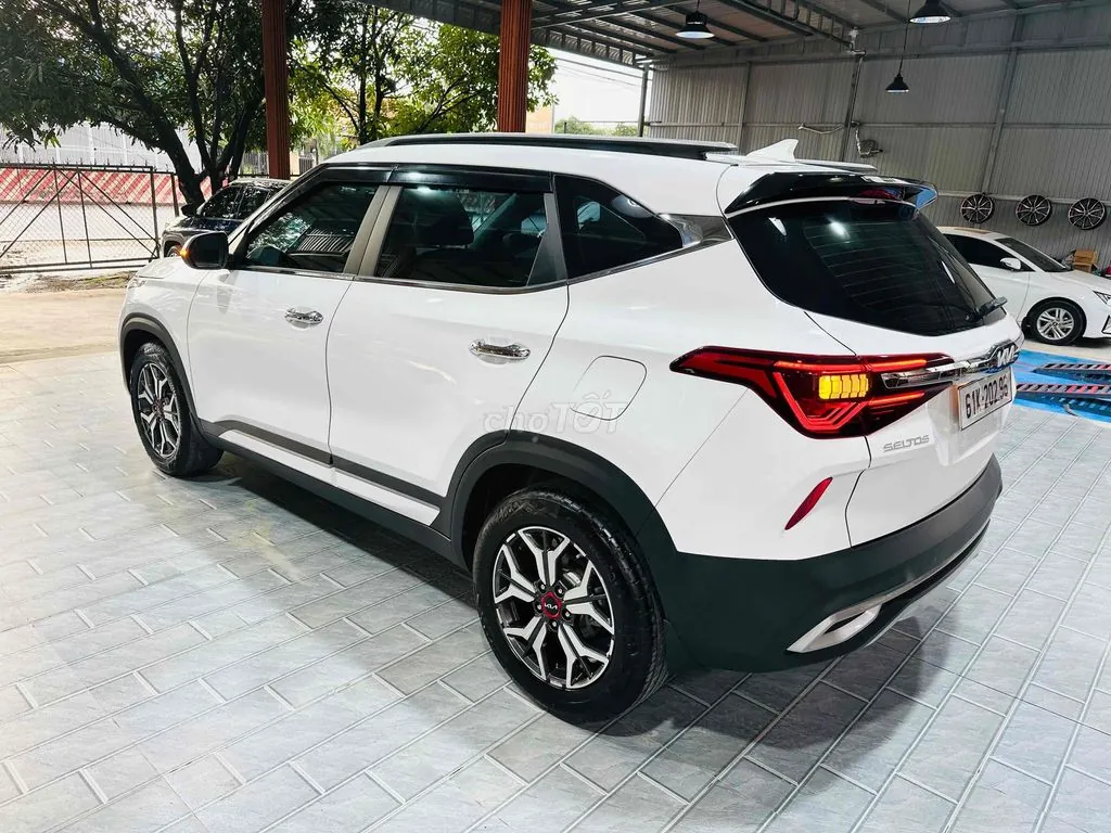 Kia Seltos 2023 photo 4