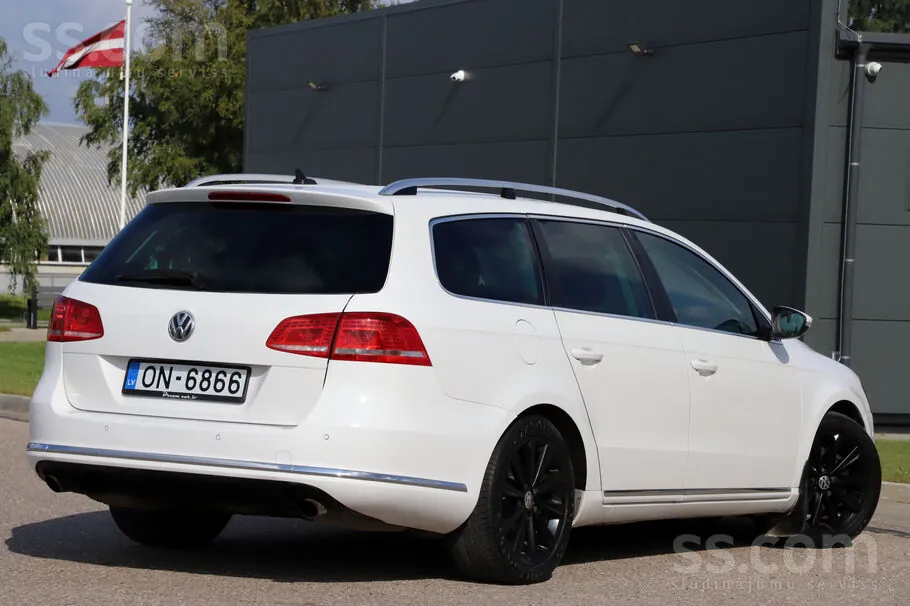 Volkswagen Passat 2012 photo 3