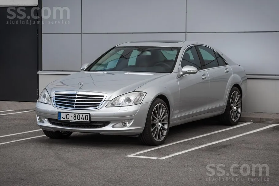 Mercedes-Benz S320
