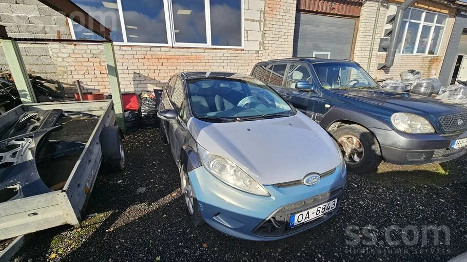 Ford Fiesta 2010 photo 5