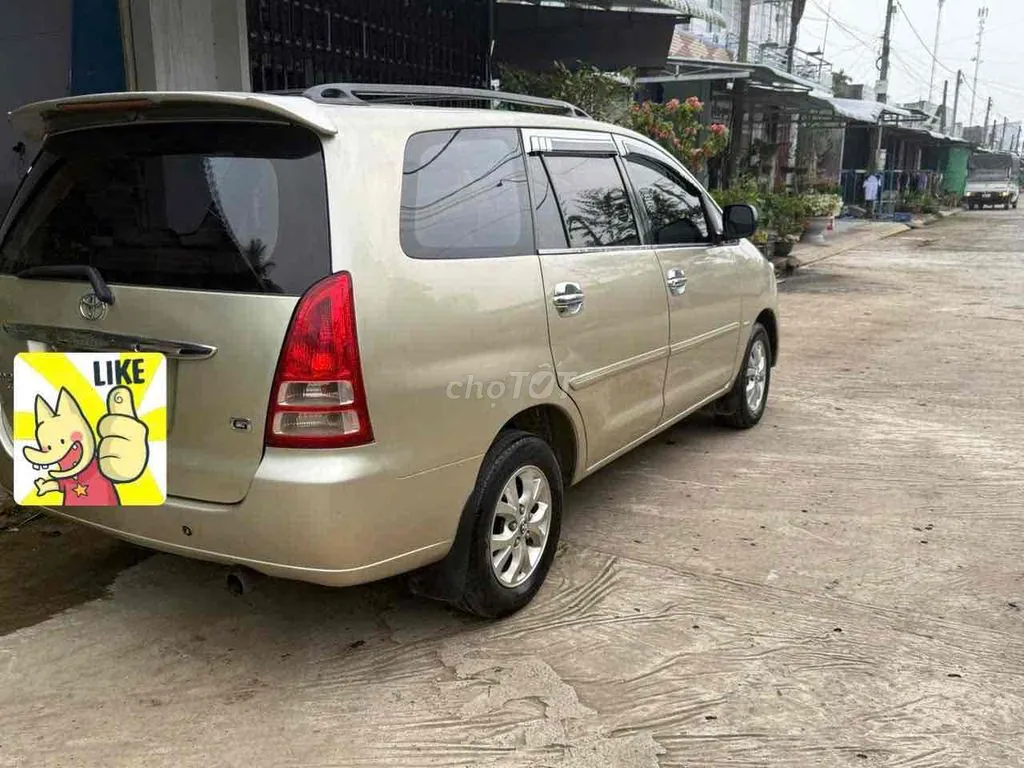 Toyota Innova 2006 photo 2