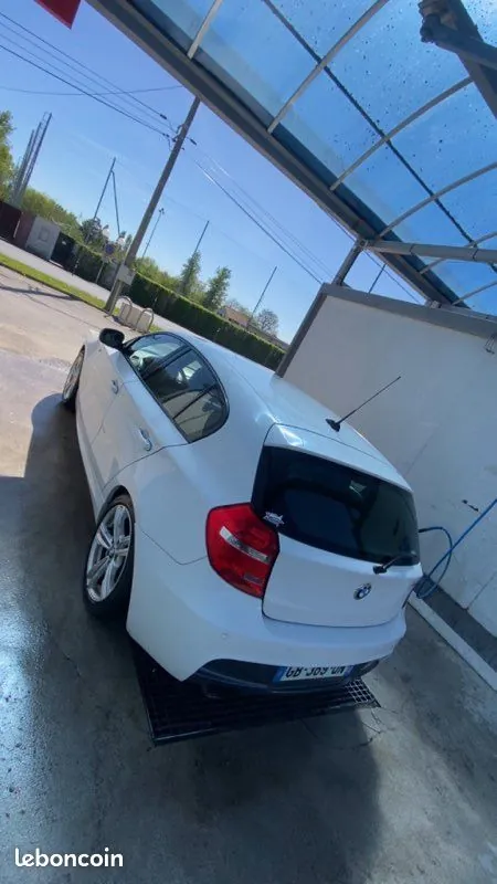 BMW 1 Series 2010 photo 3