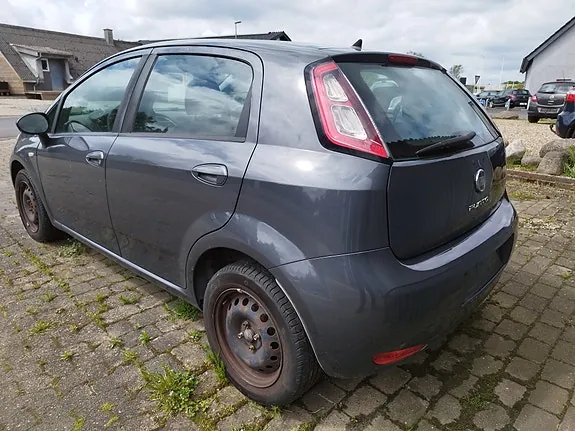 Fiat Punto 2014 photo 3