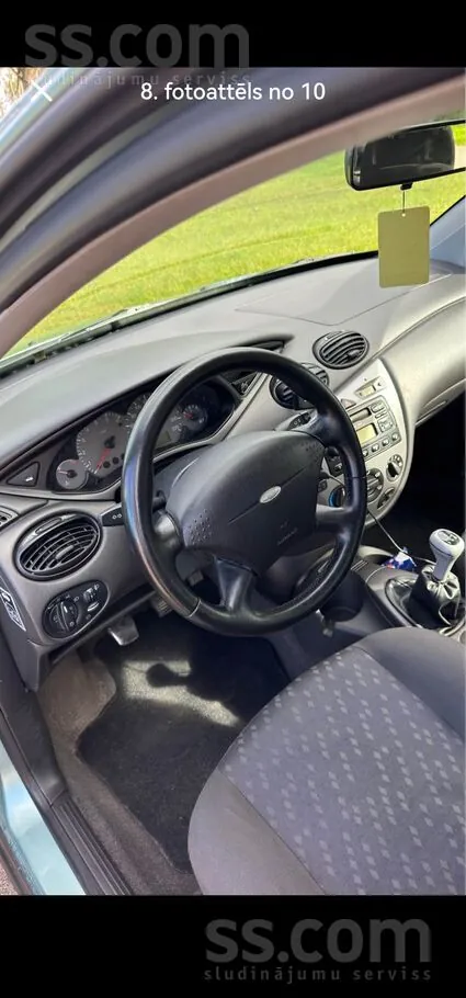 Ford Focus 1998 photo 2